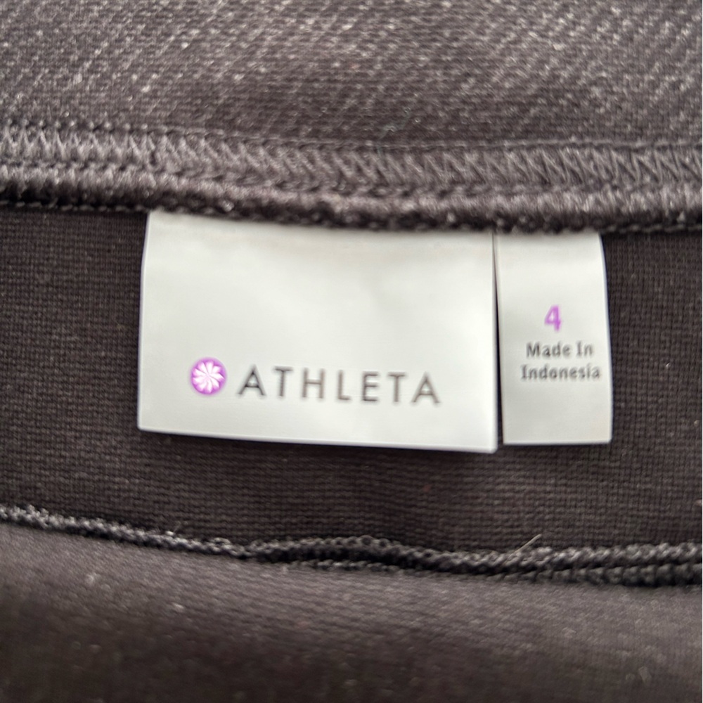 black Athleta skirt
